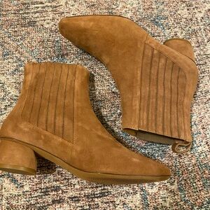 LOQ Moira boots clay suede size 38 NIB